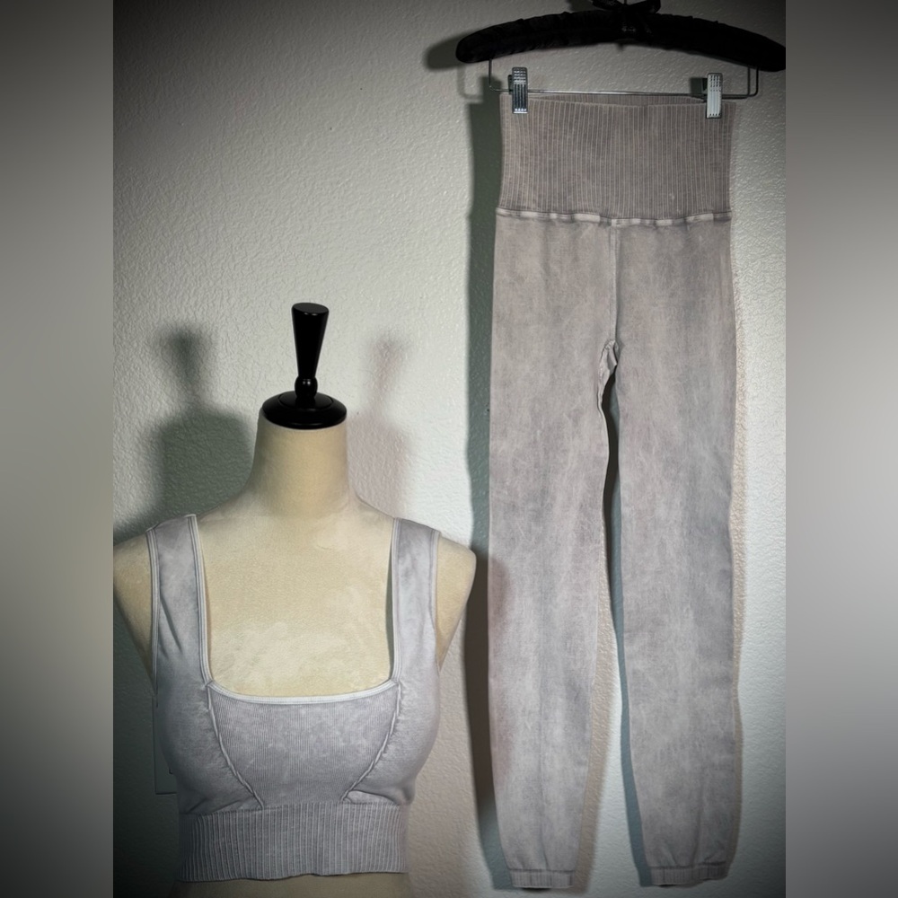 NWOT..FPMOVEMENT!! Good Karma Square Neck Bra  paired w/ GK Leggings Set!!!